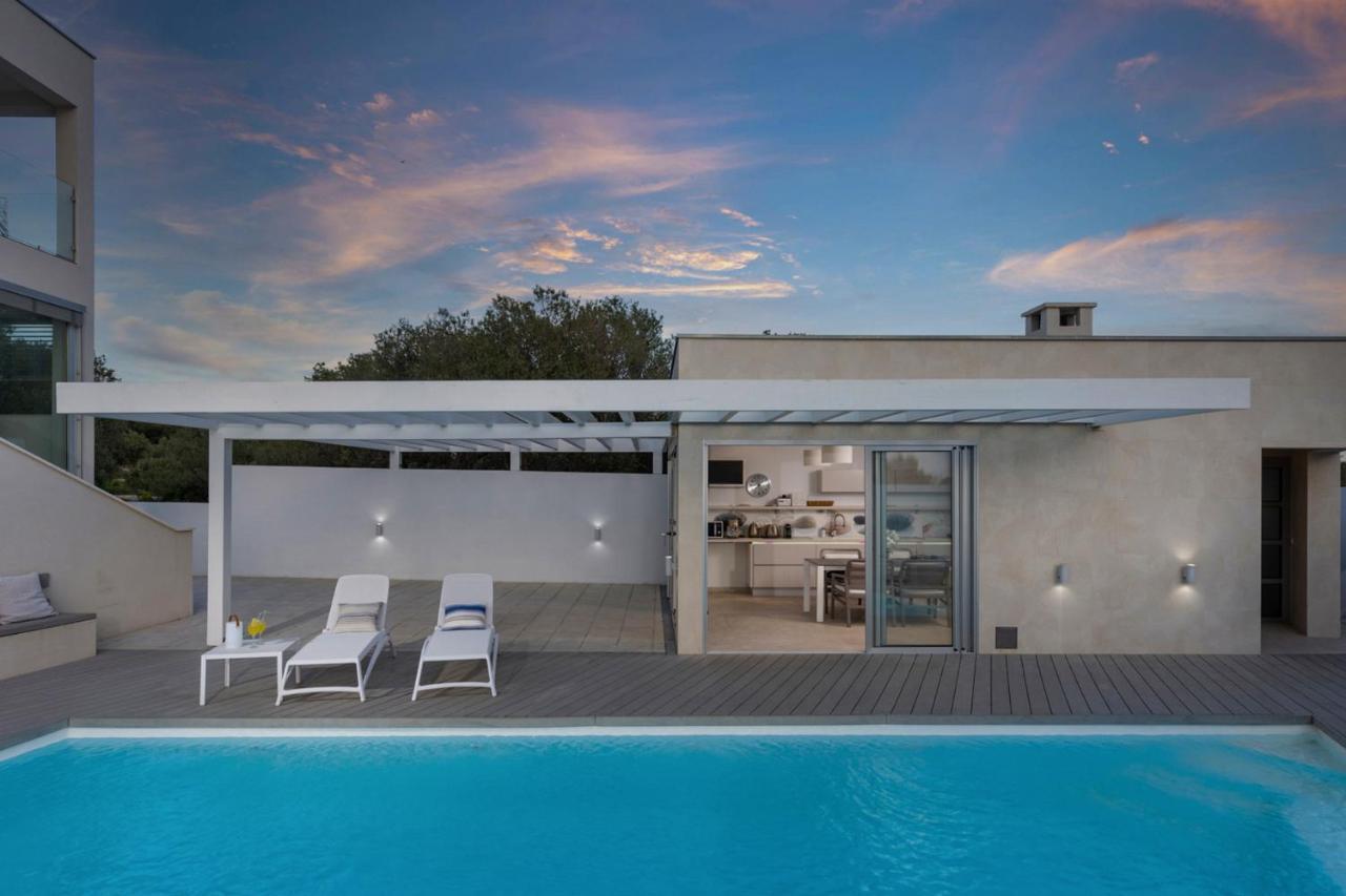 Lalic Gallery Villa 比比涅 外观 照片