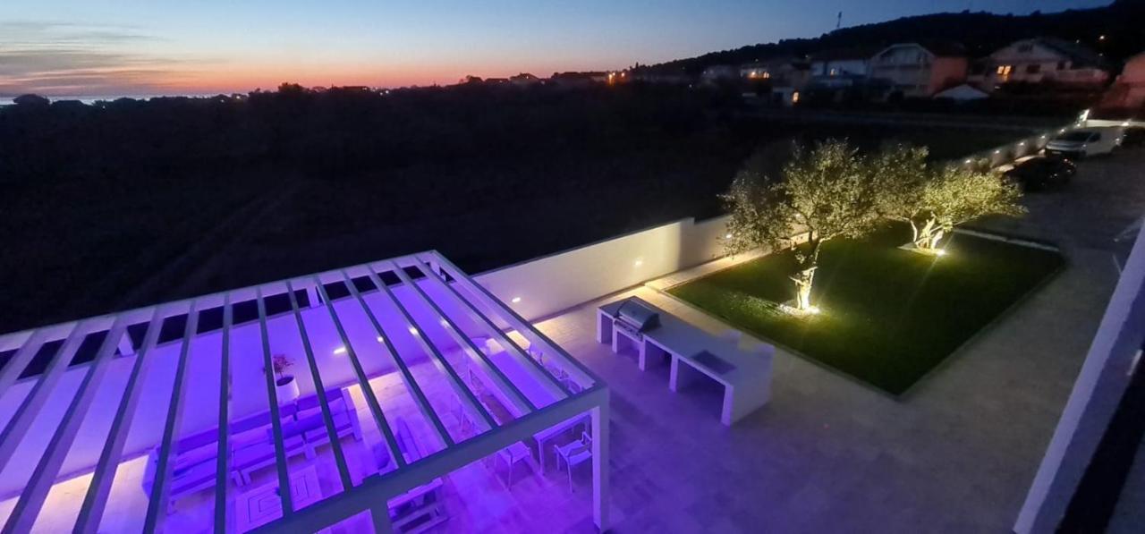 Lalic Gallery Villa 比比涅 外观 照片
