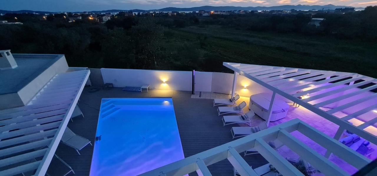 Lalic Gallery Villa 比比涅 外观 照片