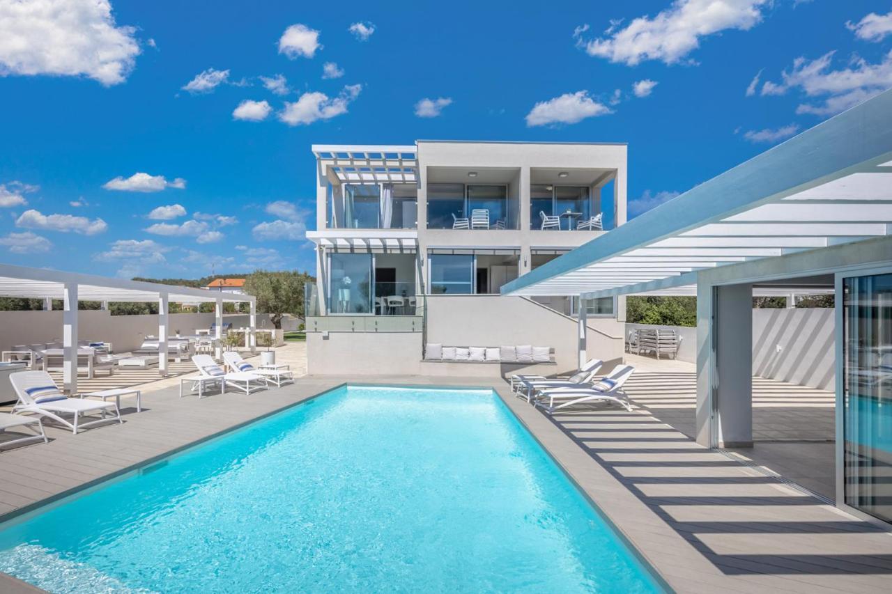 Lalic Gallery Villa 比比涅 外观 照片