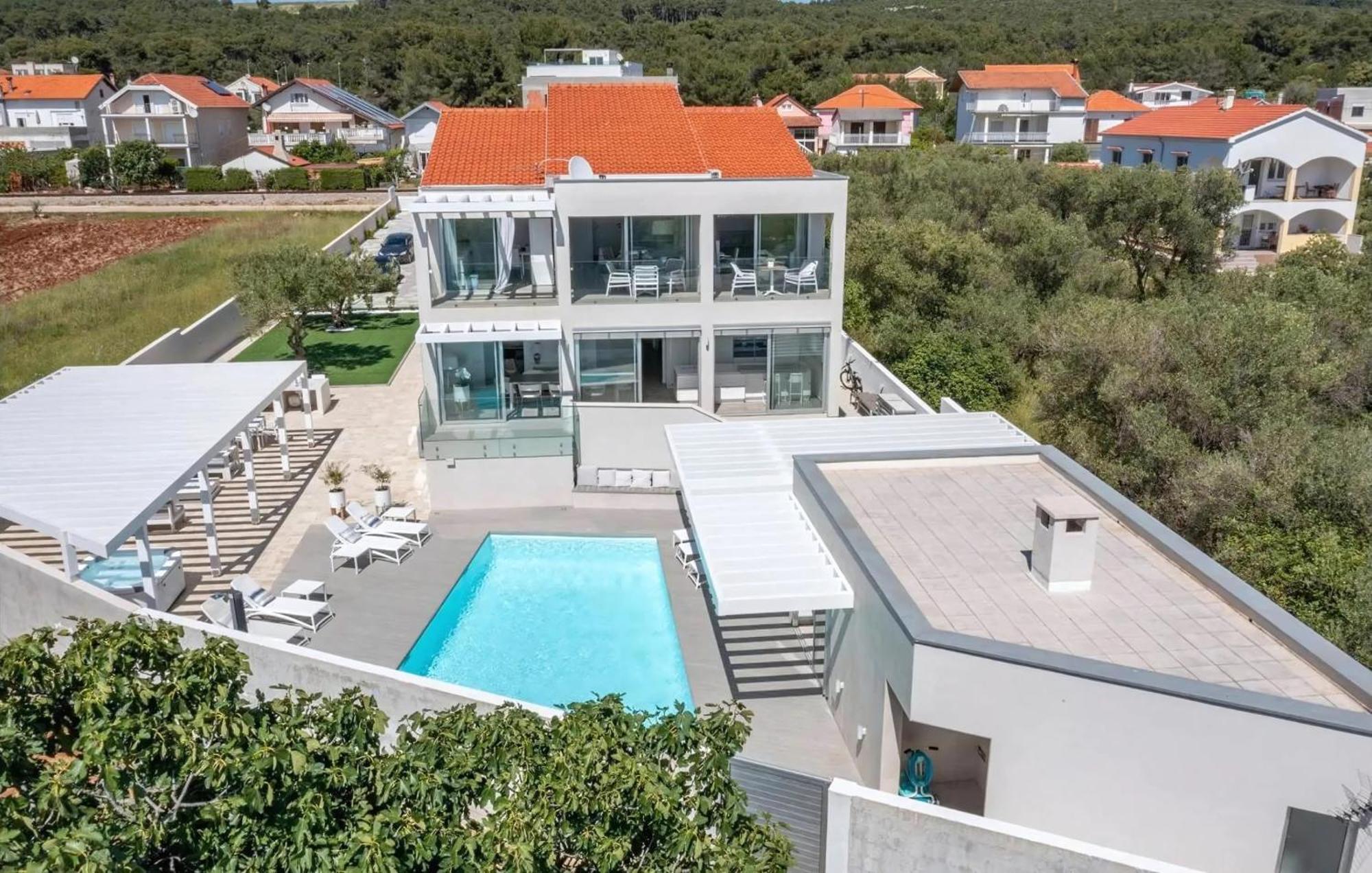 Lalic Gallery Villa 比比涅 外观 照片