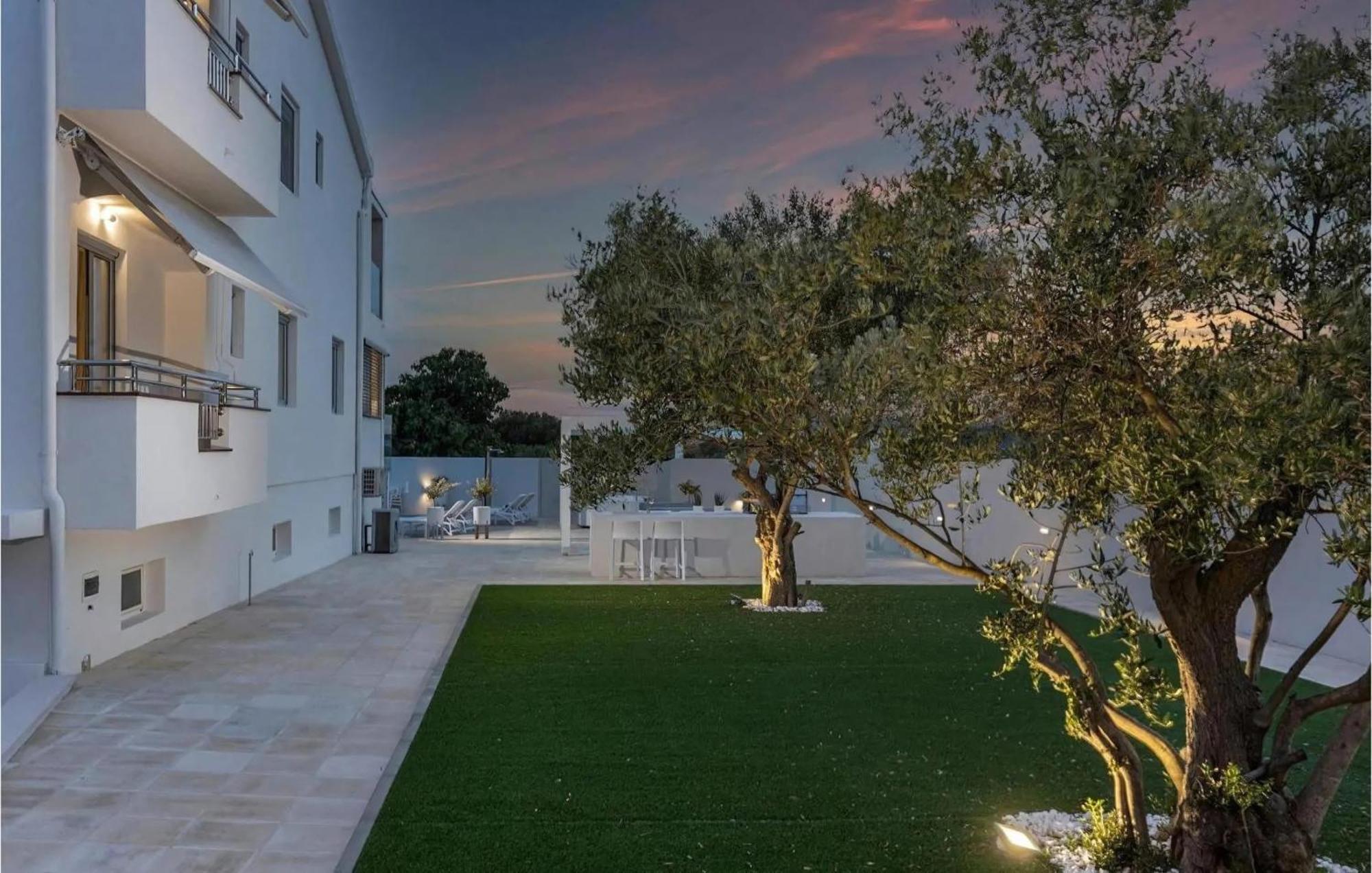 Lalic Gallery Villa 比比涅 外观 照片