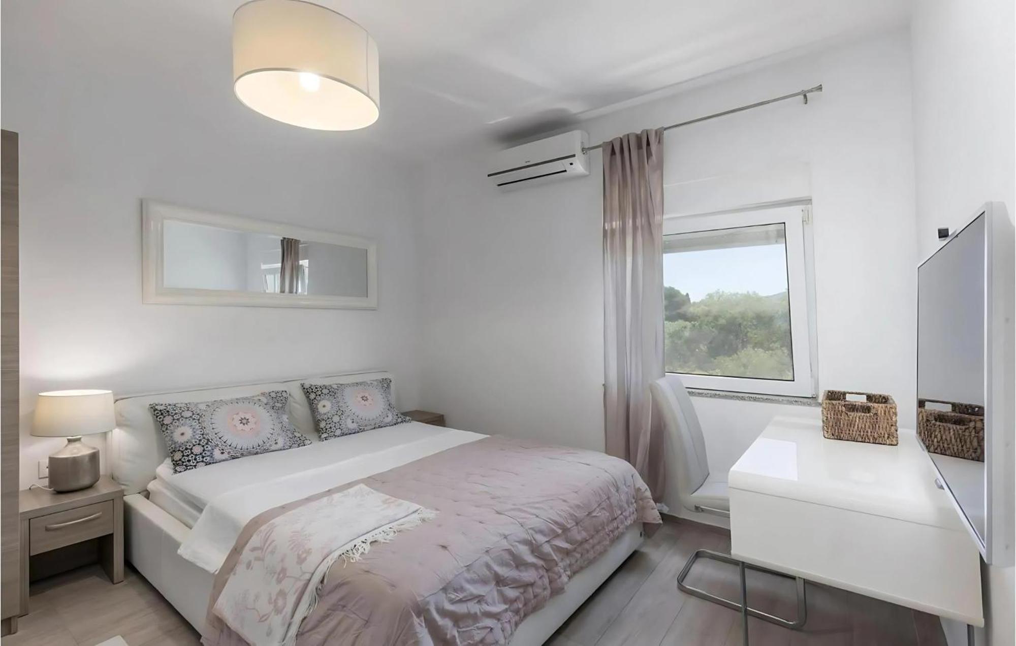 Lalic Gallery Villa 比比涅 外观 照片