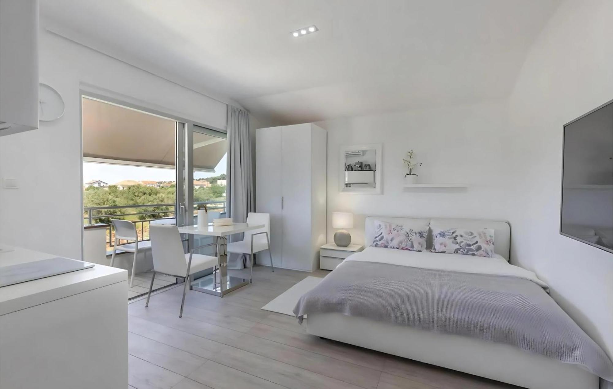 Lalic Gallery Villa 比比涅 外观 照片