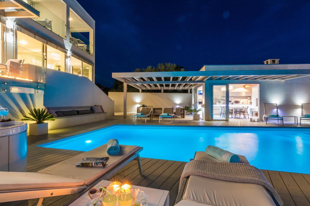 Lalic Gallery Villa 比比涅 外观 照片